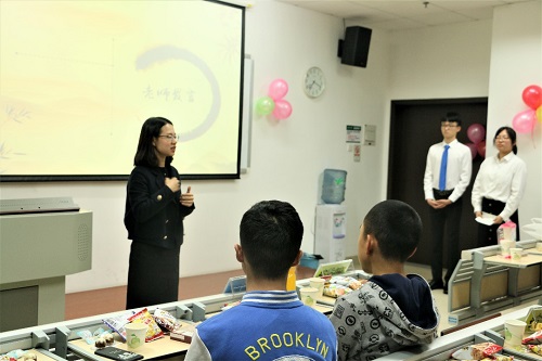 新闻媒体中心指导老师林拉洒致辞